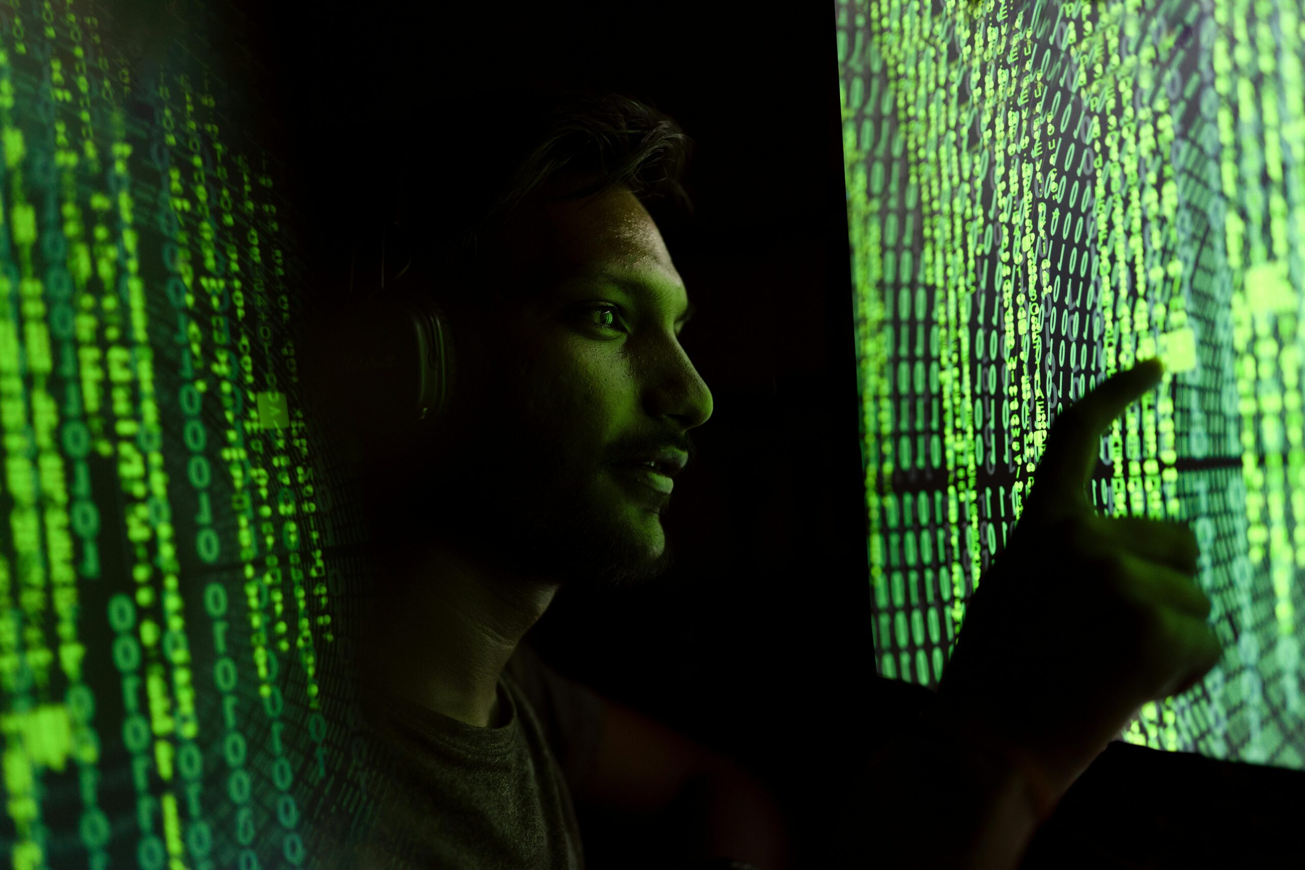 Gemini AI or ChatGPT which one suits your needs better